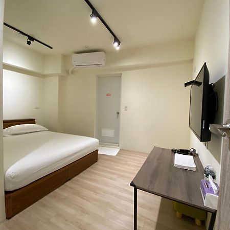 台南 T Ainan Apartment Luaran gambar