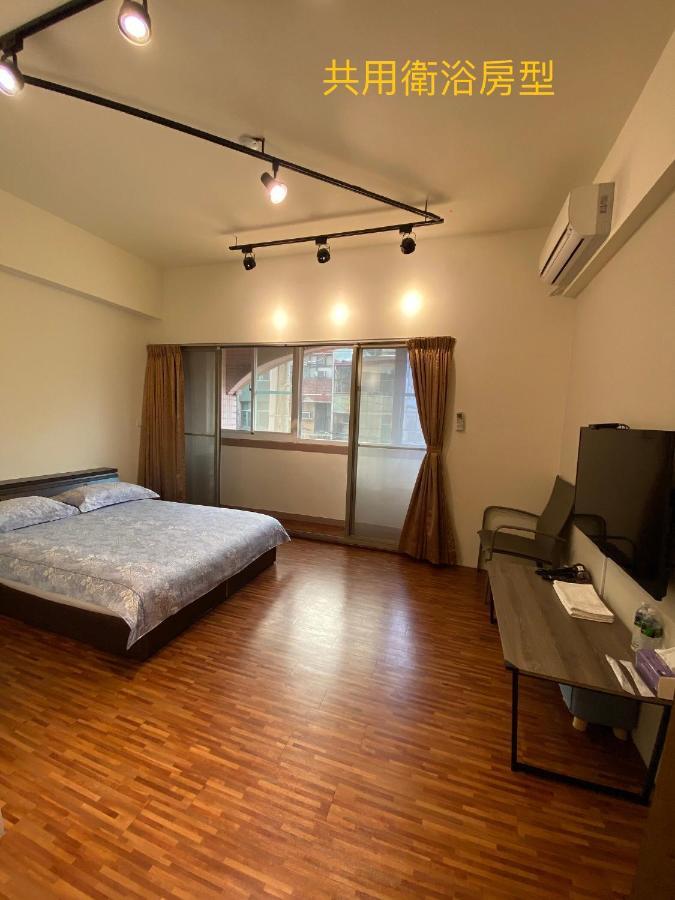 台南 T Ainan Apartment Luaran gambar