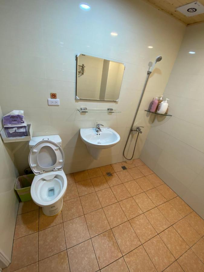 台南 T Ainan Apartment Luaran gambar