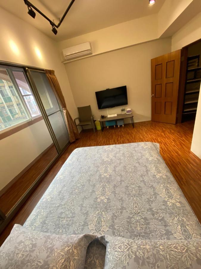 台南 T Ainan Apartment Luaran gambar