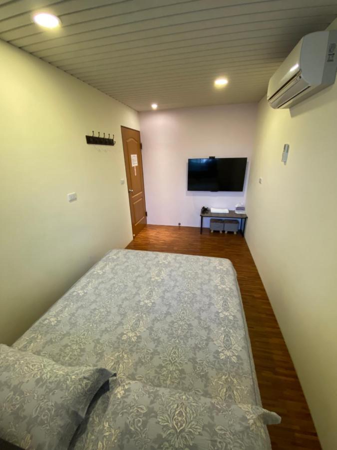 台南 T Ainan Apartment Luaran gambar