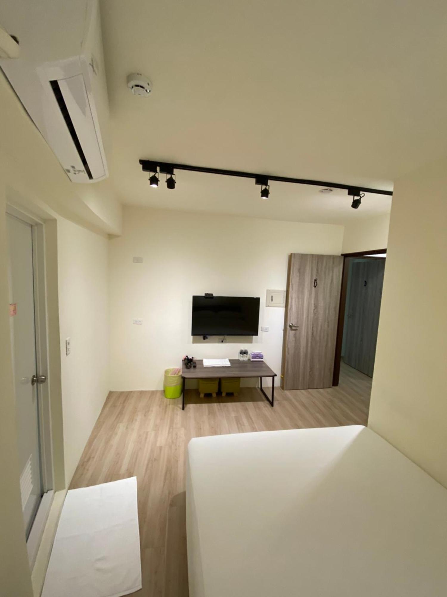 台南 T Ainan Apartment Luaran gambar